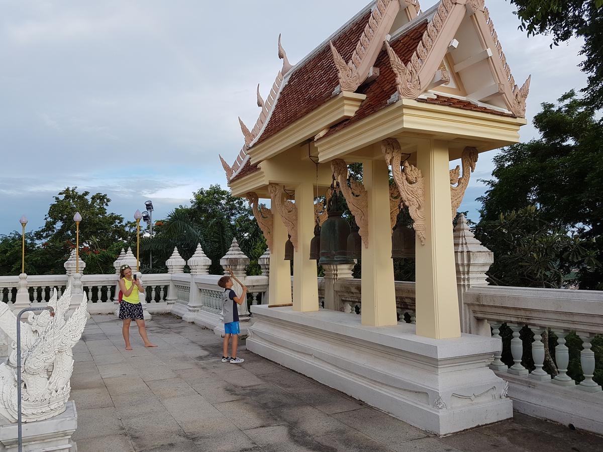 Villa - Baan Dusit Pattaya Ban Nong Hin  Экстерьер фото